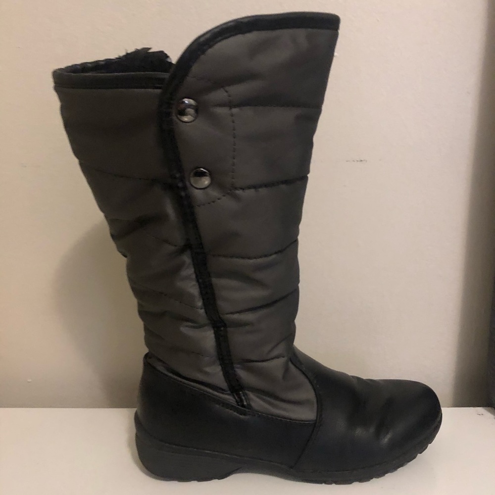 Snow boots